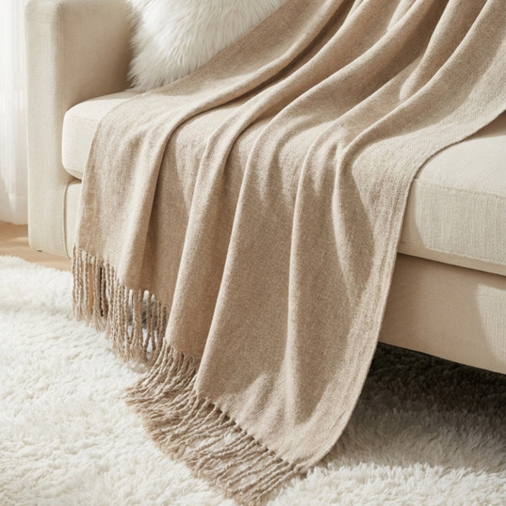 Ladies elegant and stylish couch blanket with fringes Bowlift