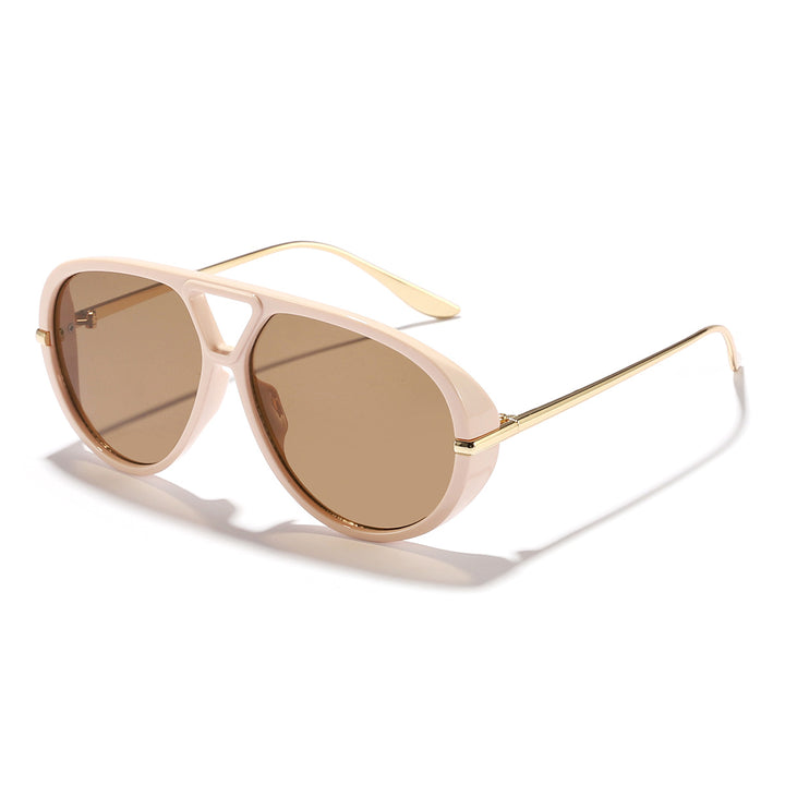 Ladies sporty sunglasses in striking pilot style Bowlift