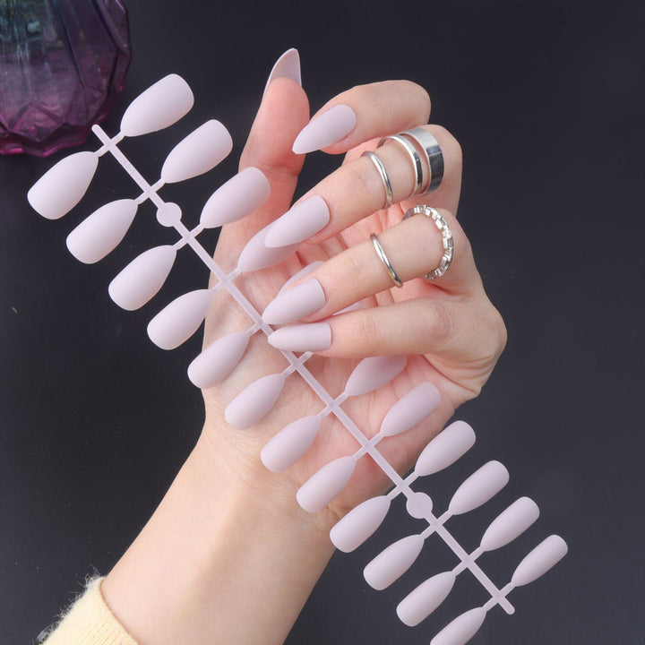 Stiletto Press-On Nail Set Bowlift