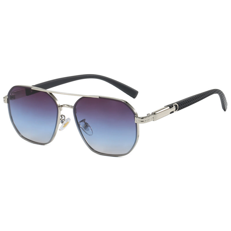Women’s fashionable sunglasses with stylish accents Bowlift