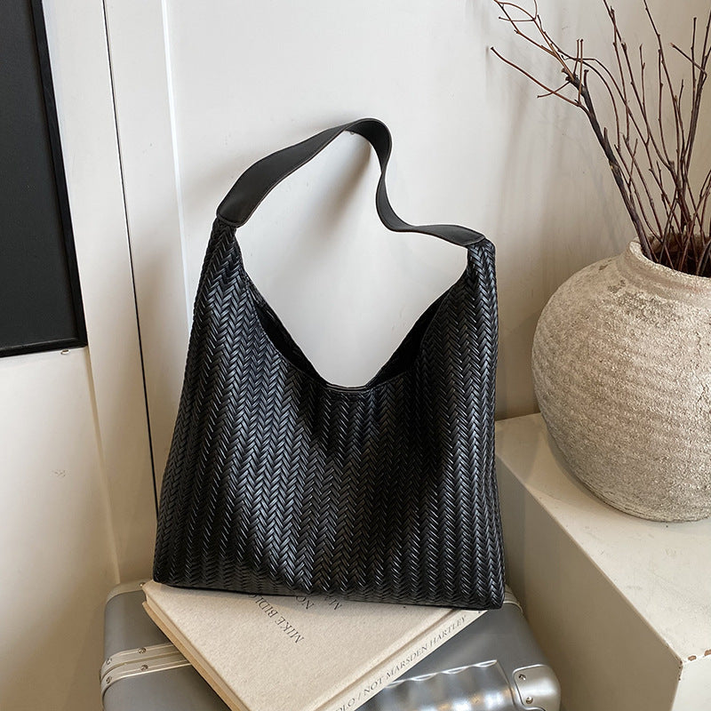 Textured Handbag Bowlift