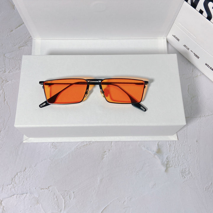 Fashionable sunglasses with rectangular metal frame Bowlift