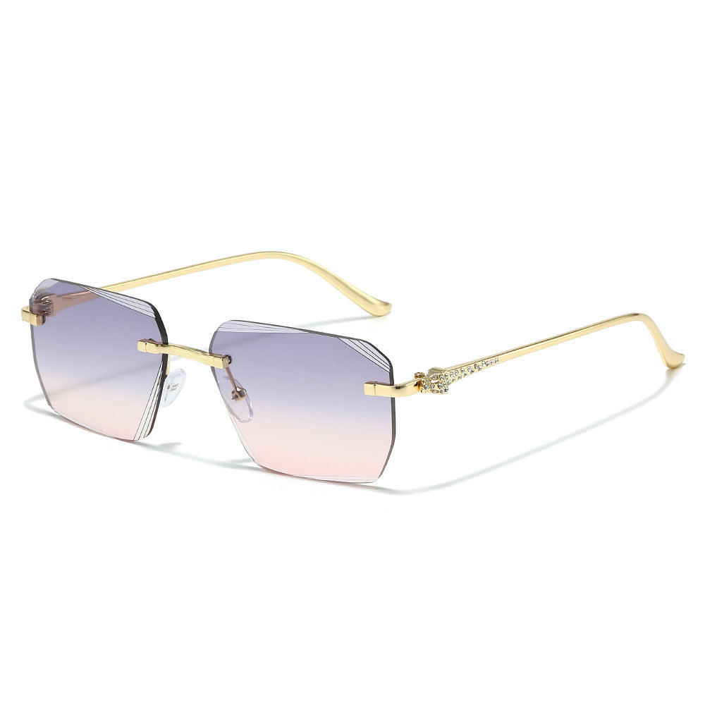 Fashion-Forward Geometric Shield Sunglasses Bowlift