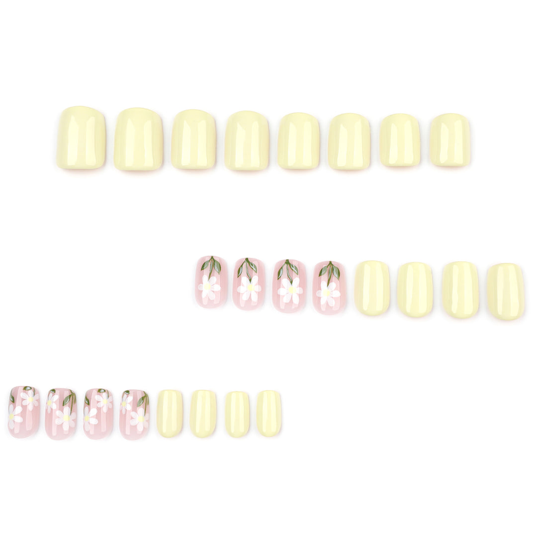 Artful nail extensions with elegant flower design Bowlift