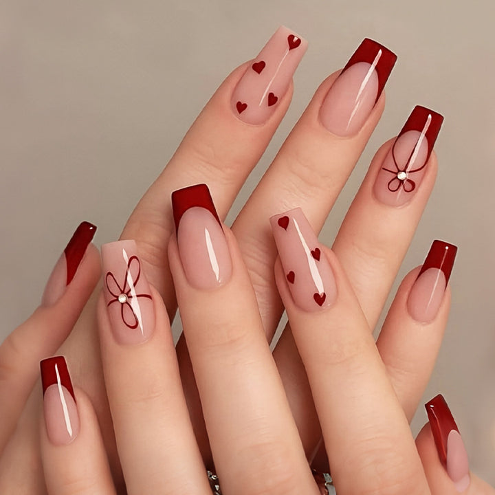 Decorative Heart Pattern Press-On Nails Bowlift