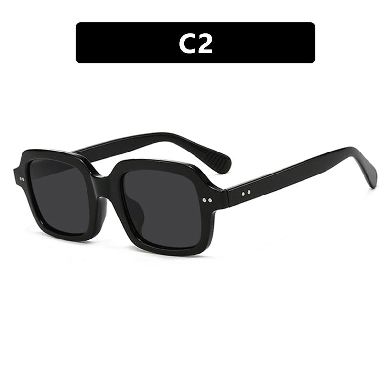 Ladies modern square sunglasses with wide frame and elegant design Bowlift