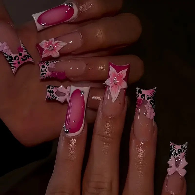 Designer Nail Art Extensions Bowlift