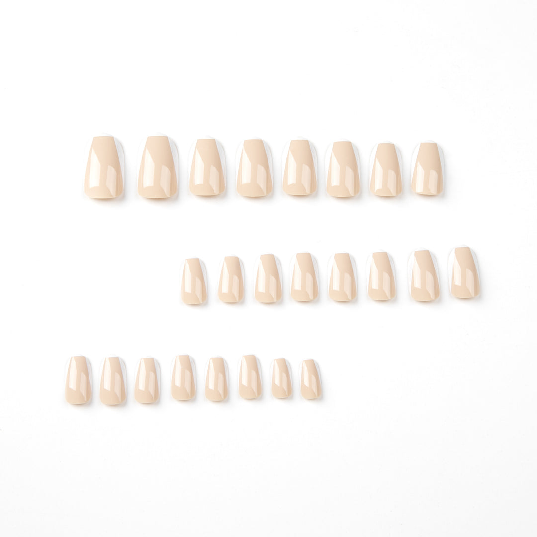 Artful Nail Art with Elegant French Tip Bowlift