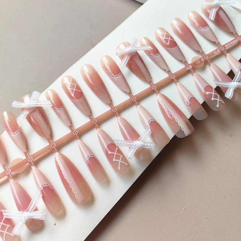 Artificial nail tips with romantic lace decorations Bowlift