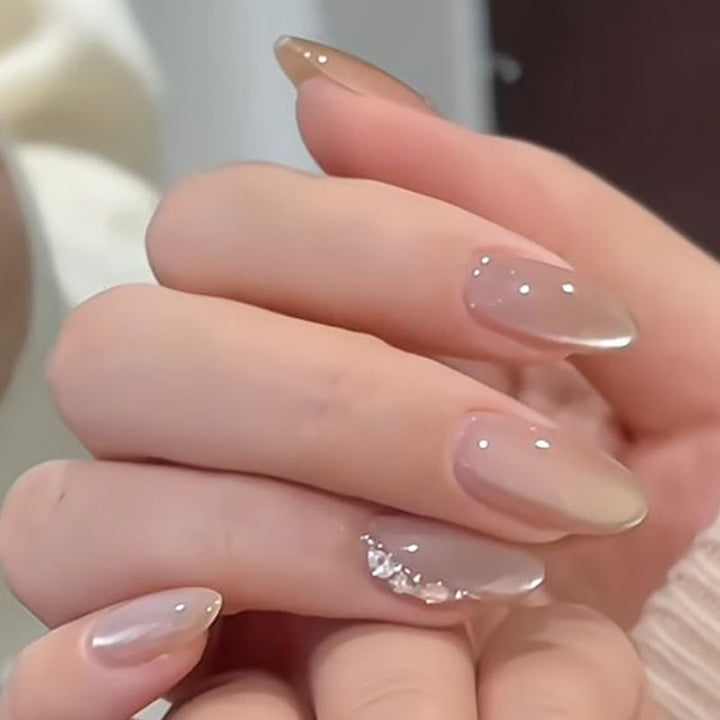 Artistic Floral-Embellished Press-On Nail Art Bowlift