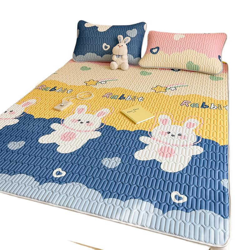 Playful Rabbit-Themed Quilted Bedspread Set