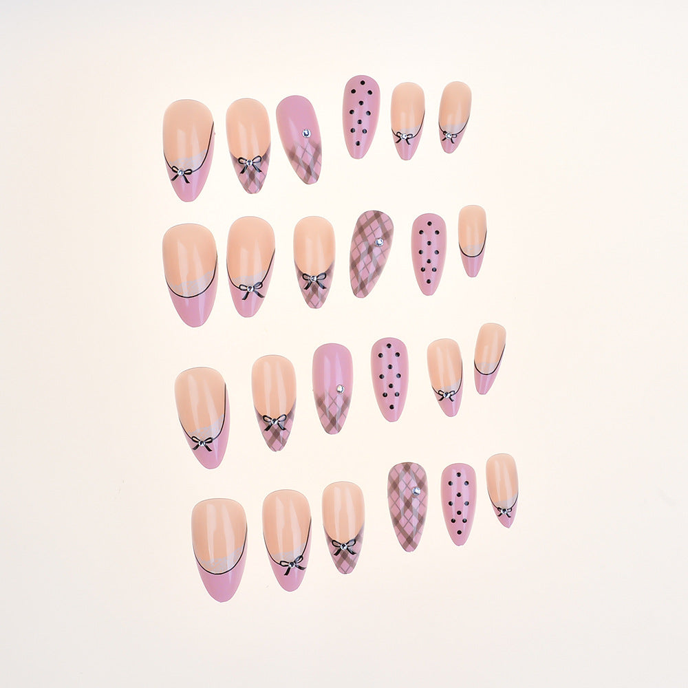 Elegant Vintage-Inspired Press-On Nail Set Bowlift