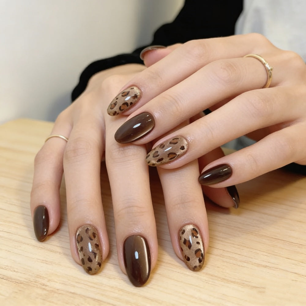 Artificial Nails in Elegant Leopard Pattern Bowlift