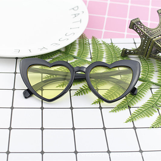 Women's Heart-Shaped Sunglasses with High-Quality UV Protection and Stylish Design Bowlift