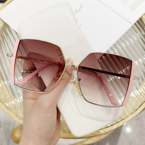 Women's Geometric Sunglasses with Luxurious Metal Frame Bowlift