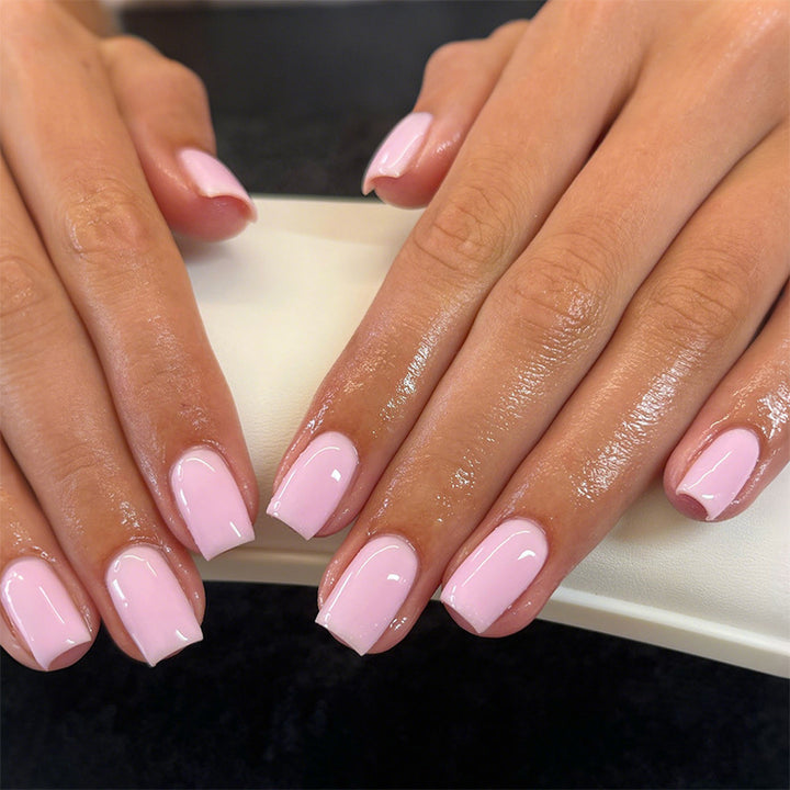 Glossy Square-Cut Press-On Nail Set Bowlift