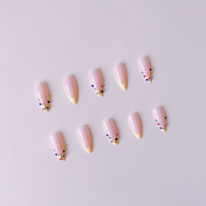 Nail art set with floral 3D decorations and glitter accents Bowlift