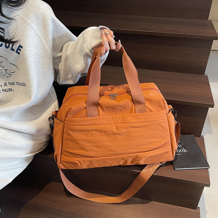 Elegant and Spacious Sports Shoulder Bag Bowlift