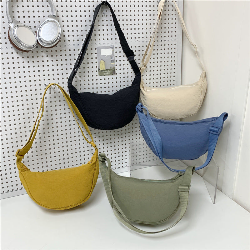 Comfortable shoulder bag with adjustable shoulder strap Bowlift