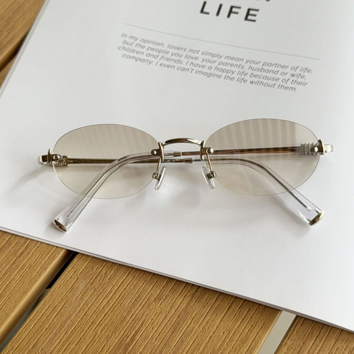 Chic Cat-Eye Frame Glasses Bowlift
