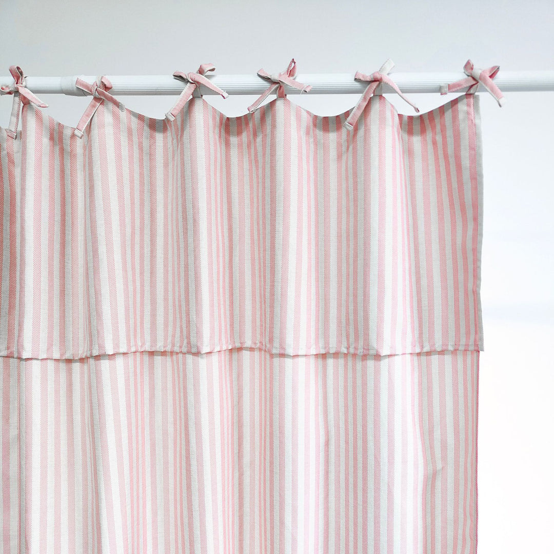 Elegant Striped Shower Curtain Bowlift