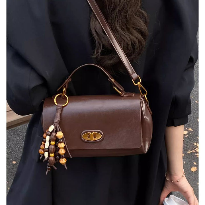 Elegant Leather Crossbody Bag Bowlift