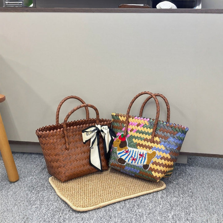 Handwoven basket bag with bamboo handles Bowlift
