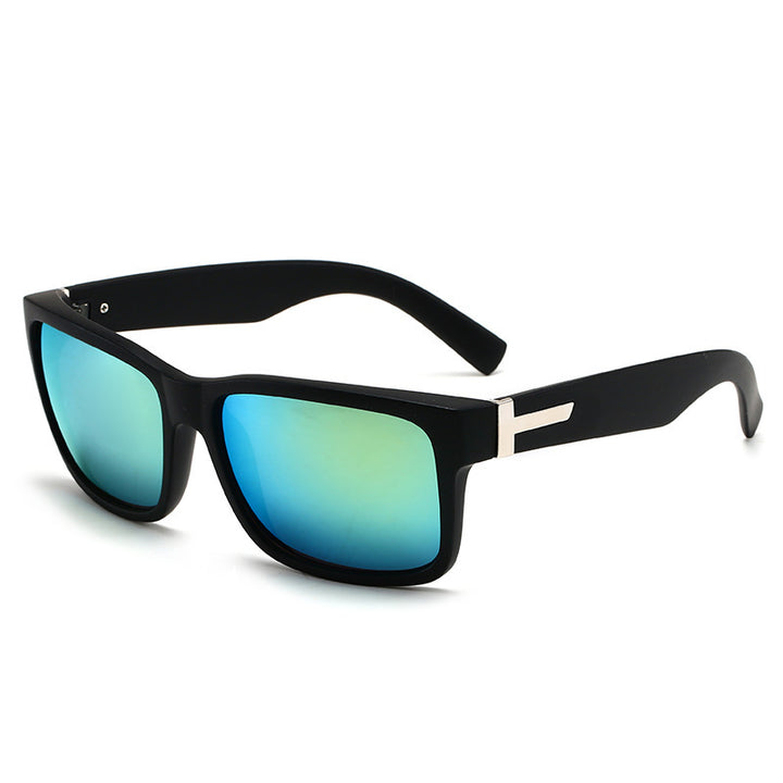 Ladies Stylish Sunglasses with Distinctive Frame Bowlift