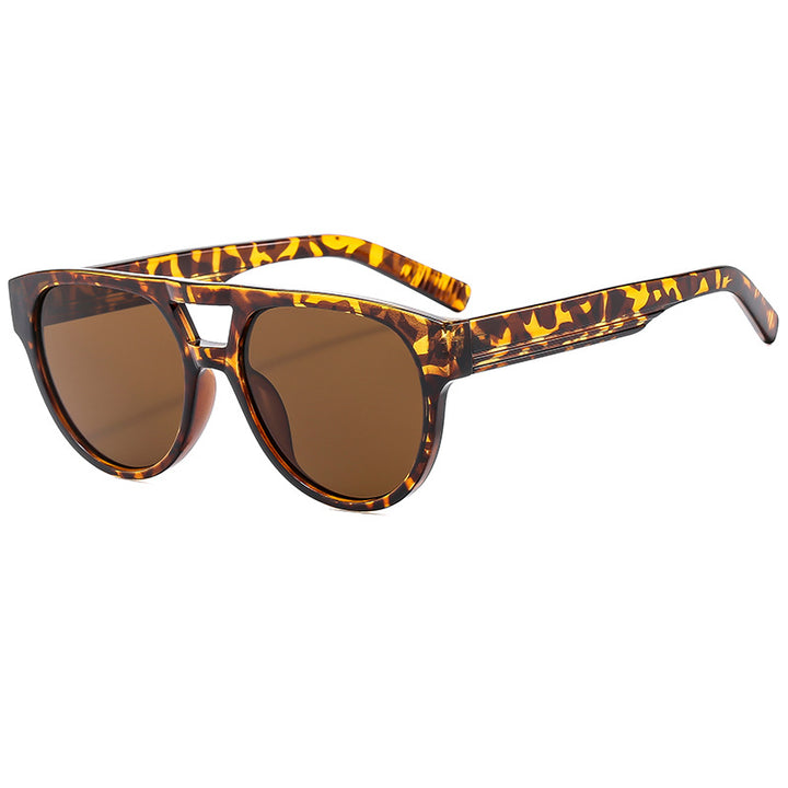 Ladies fashionable cat-eye sunglasses in elegant tortoise look Bowlift
