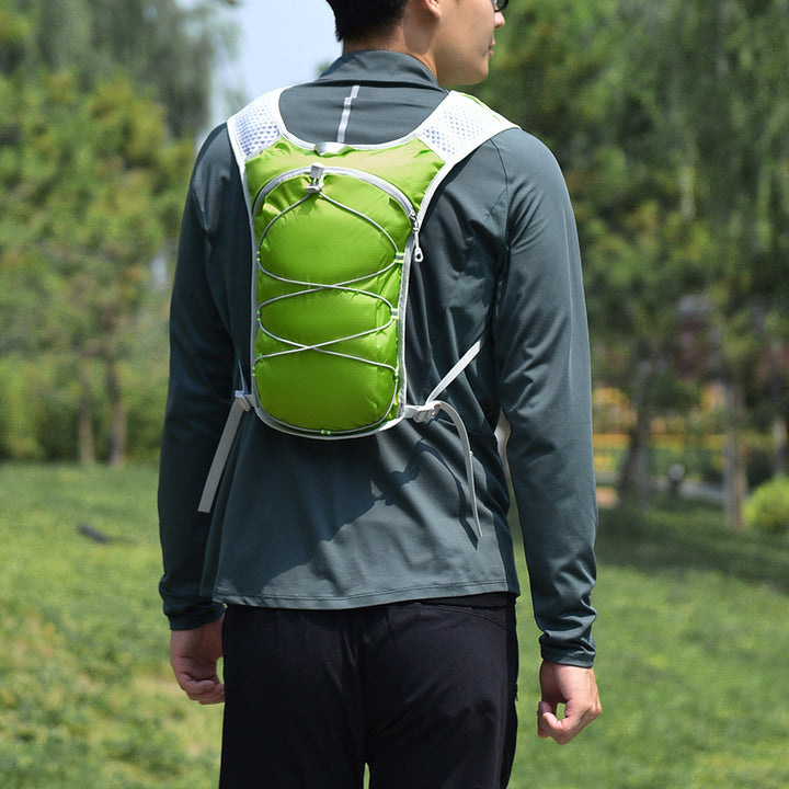 Hydration Pack with Ergonomic Design Bowlift