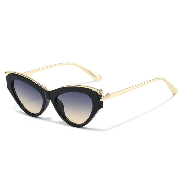 Glamorous Cat-Eye Sunglasses with Gradient Lenses Bowlift