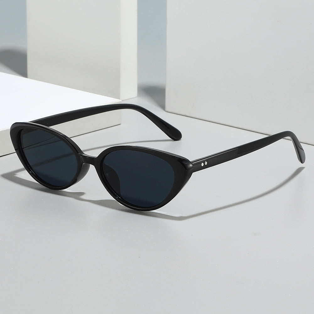 Retro Cat-Eye Sunglasses Bowlift