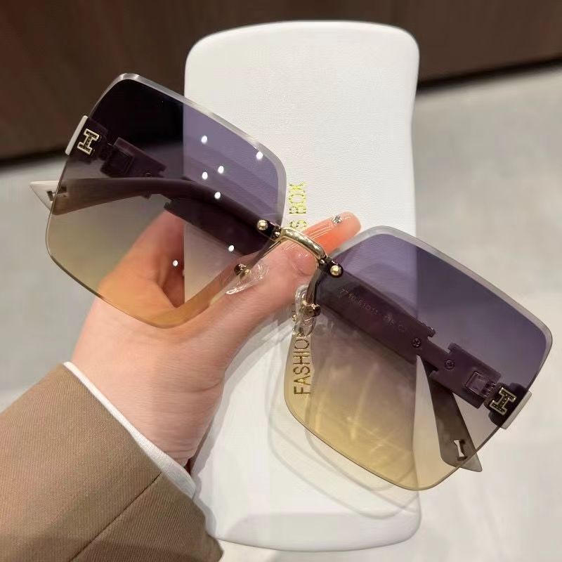 Oversized Square Fashion Sunglasses Bowlift
