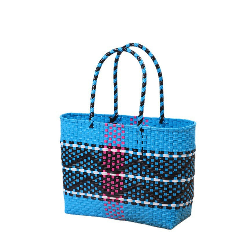 Handcrafted beach bag with colorful wave pattern Bowlift