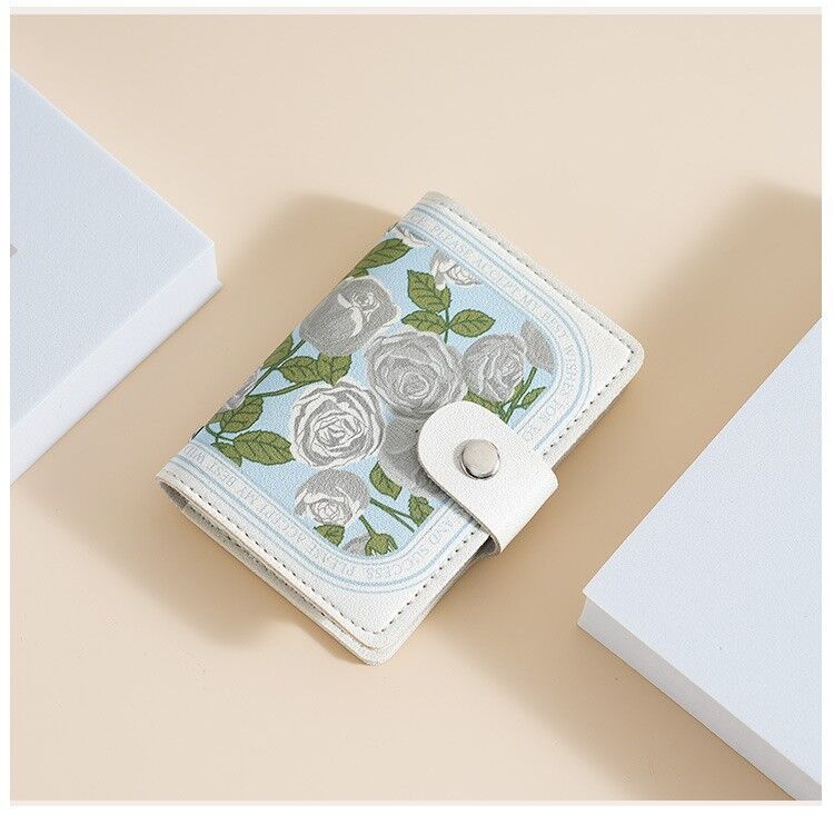 Floral Design Compact Wallet Bowlift