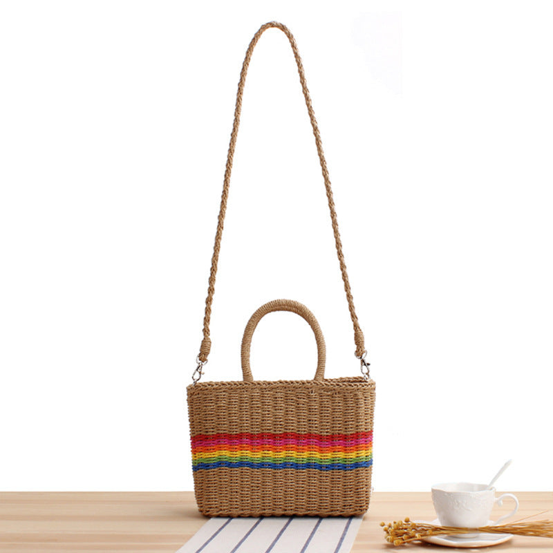 Colorful basket bag with unique details Bowlift