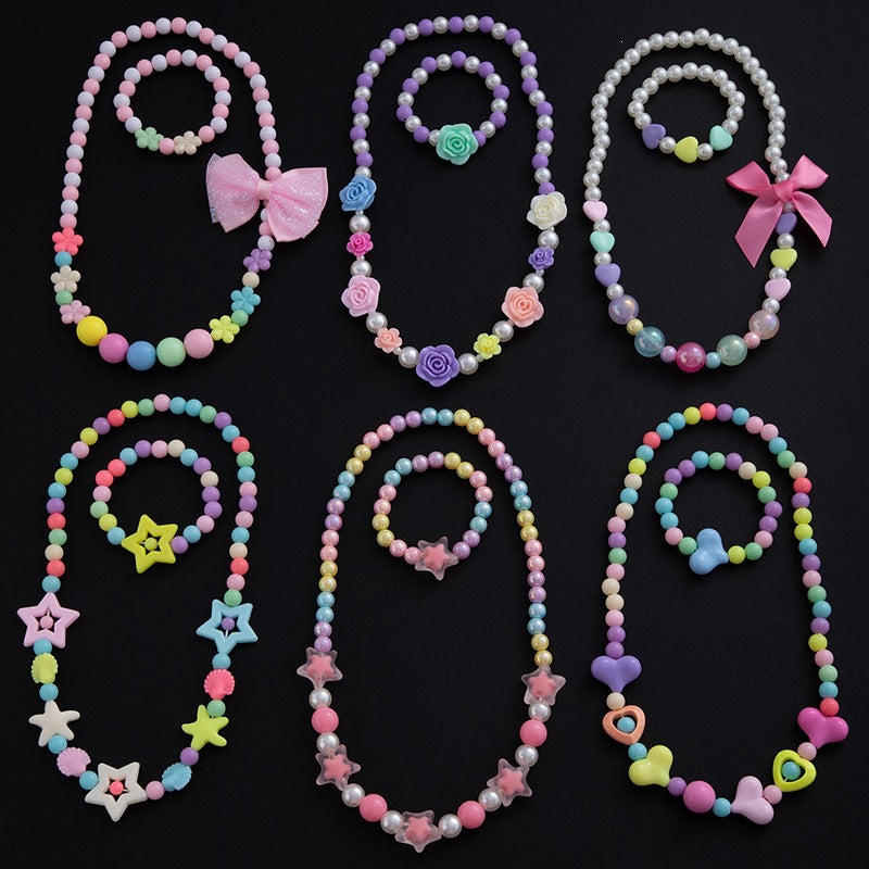 Jewelry set with floral motifs Bowlift