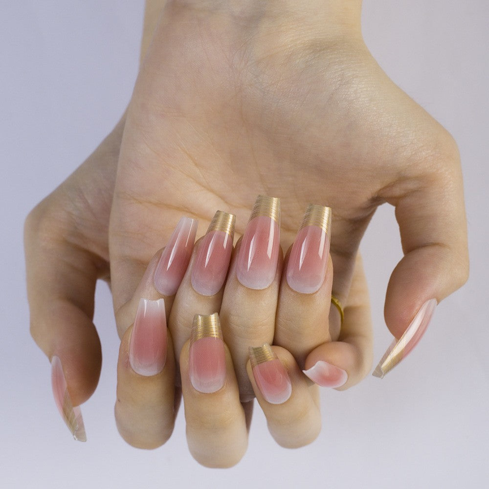 High-gloss artificial nails with rose effect Bowlift