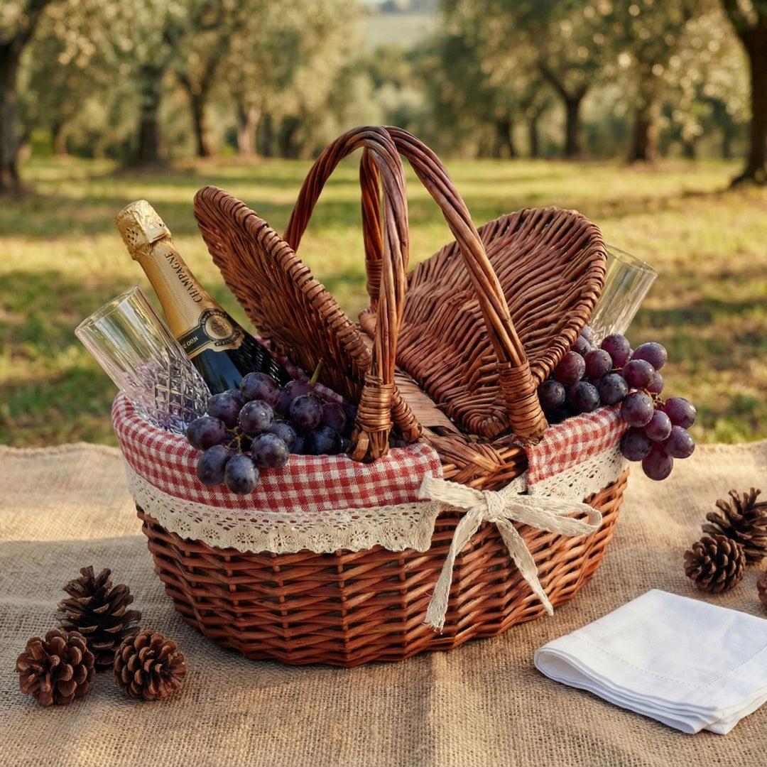 Women braided picnic basket with romantic gingham lining Bowlift