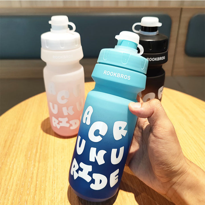 Women's sporty water bottle with flexible leak protection technology Bowlift