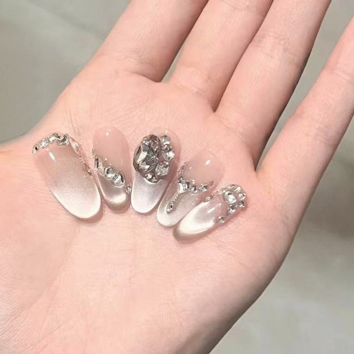 Elegant Press-On Nail Set with Artistic Detailing Bowlift