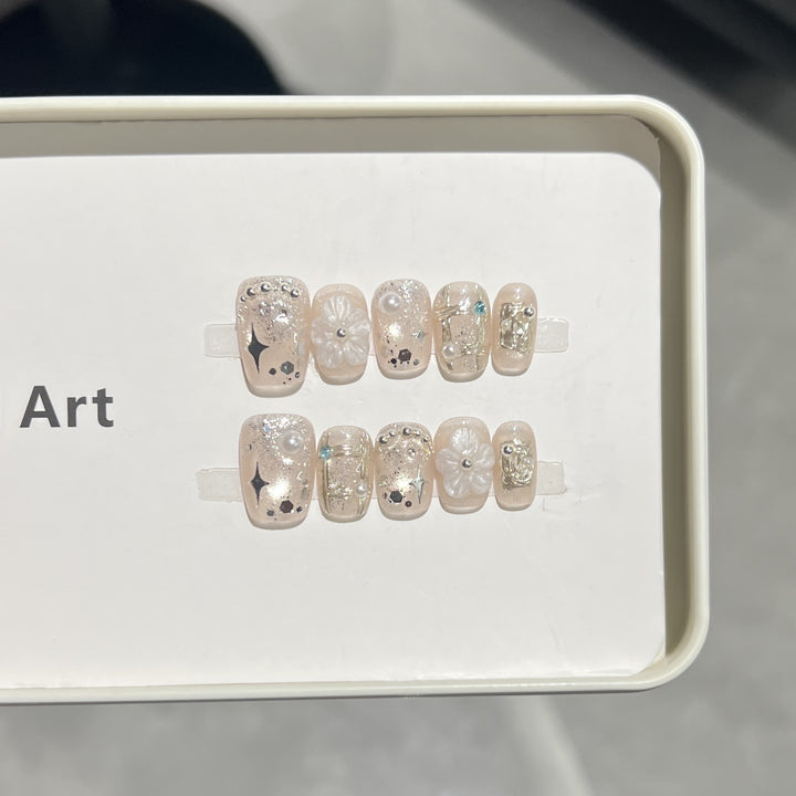 Decorative Acrylic Press-On Nail Art Set Bowlift