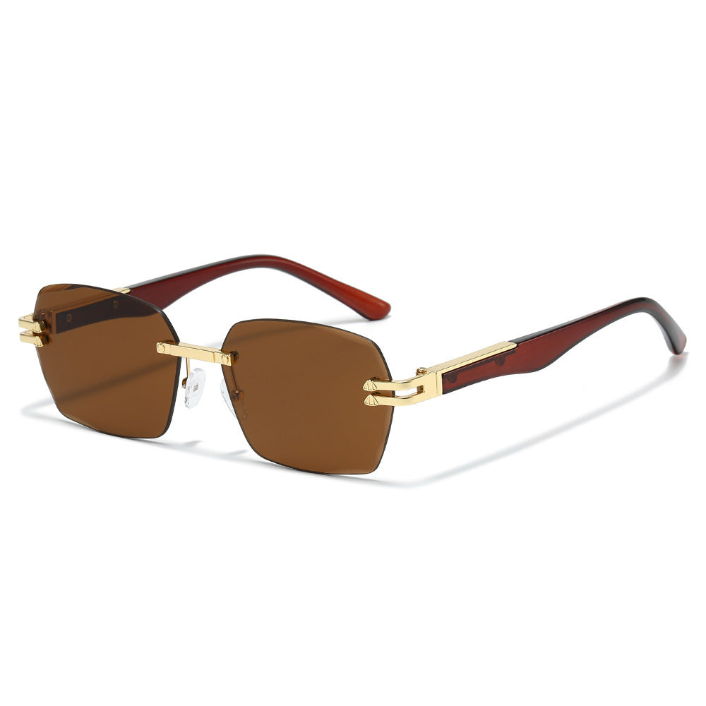 Oversized Geometric Sunglasses with Metal Details Bowlift