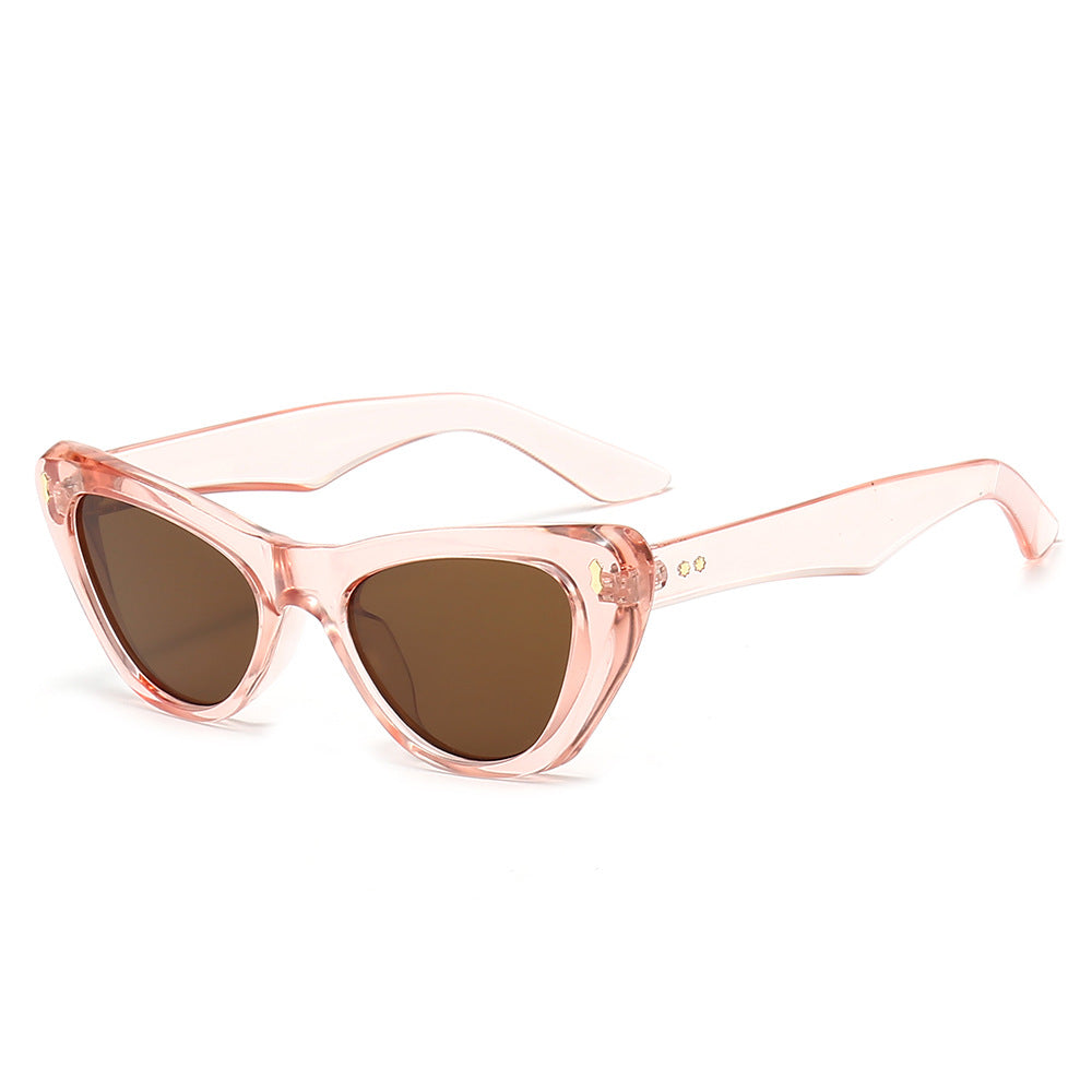 Ladies Cat-Eye Sunglasses with Elegant Accentuated Frame Bowlift