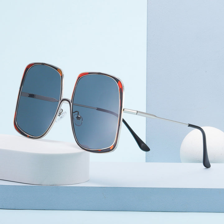 Ladies Designer Glasses Bowlift