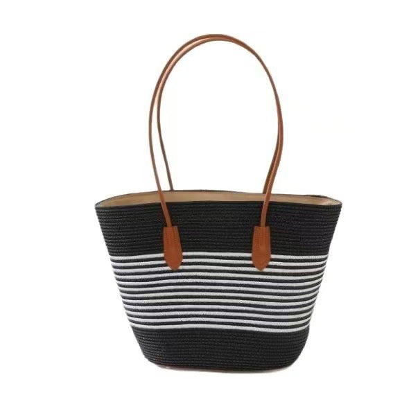 Sleek beach bag with matching sun hat Bowlift