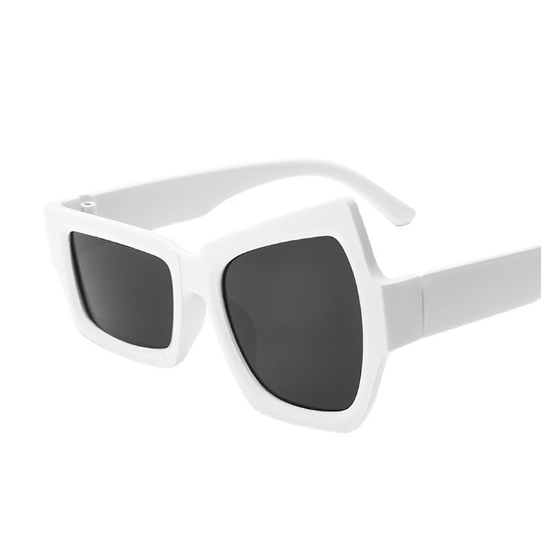 Bold Angular Frame Sunglasses Bowlift