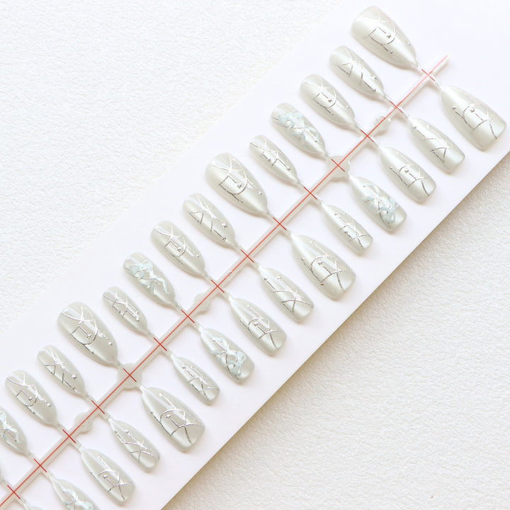 Elegant Press-On Nail Art Collection Bowlift