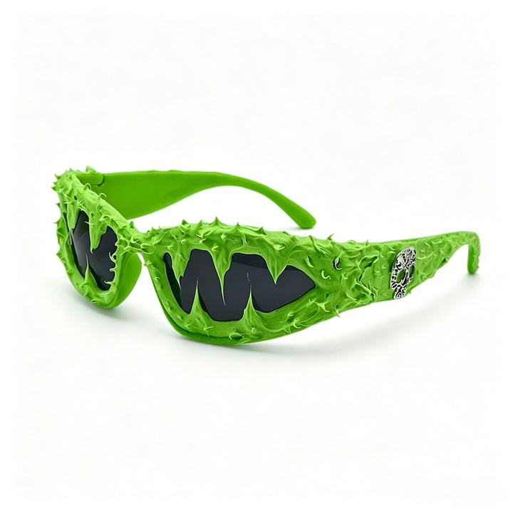 Ladies creative fashion sunglasses with unique spikes and skull design Bowlift