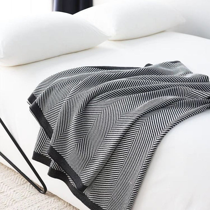 Cozy Lightweight Bowlift Blanket